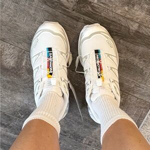 Salomon XT-6 in White/White